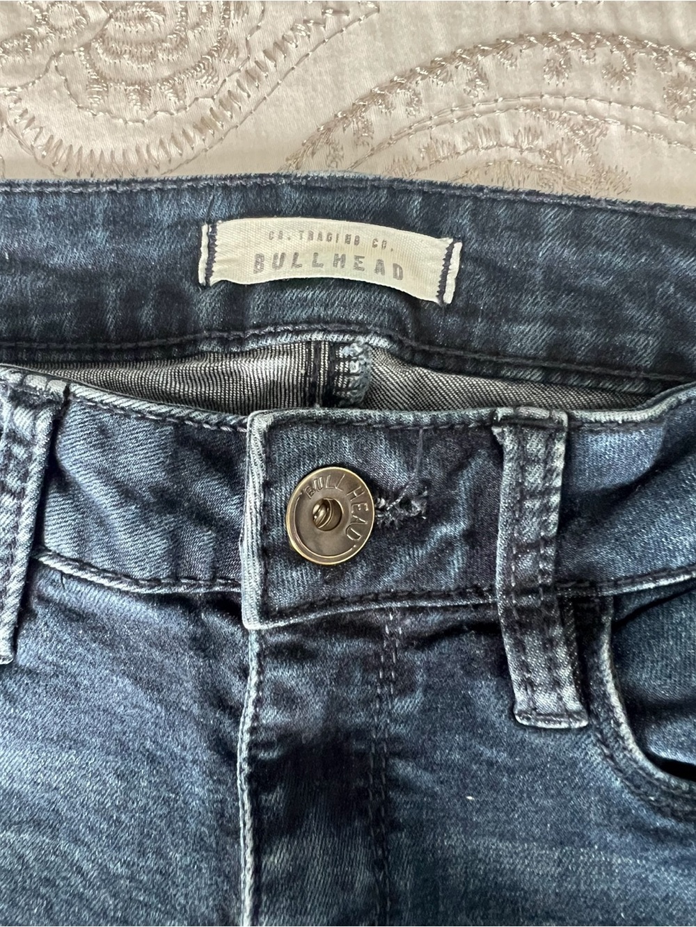 Bullhead Skinniest Distressed Ripped Jeans Dark Indigo Wash: Size 3/2 - Picture 2 of 4